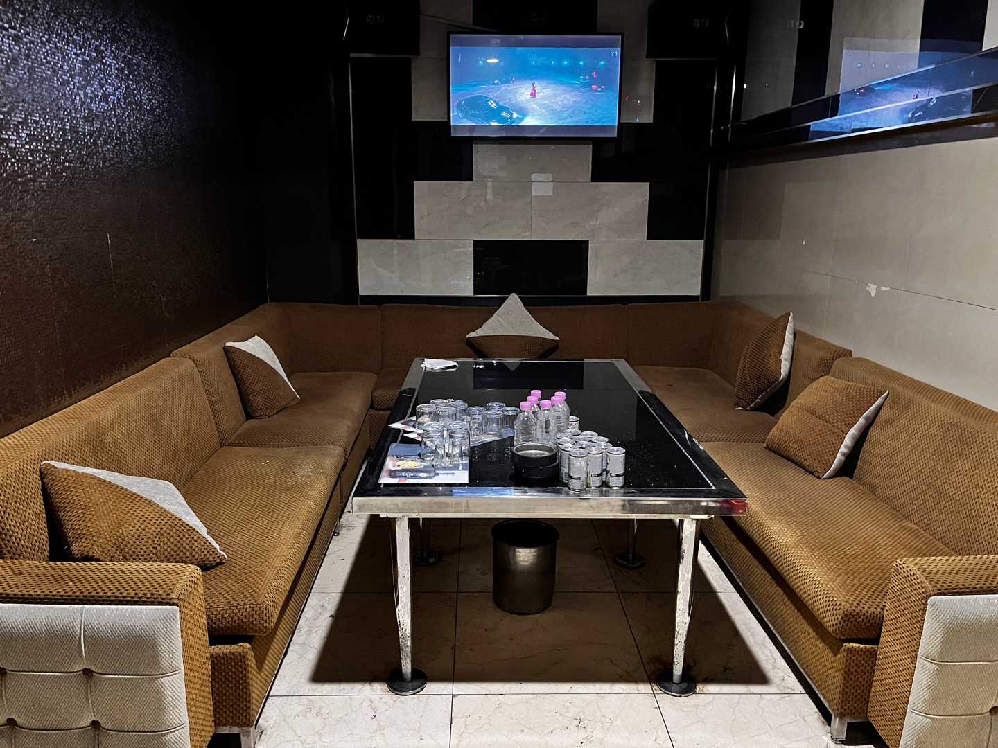 강남 유앤미 셔츠룸 06