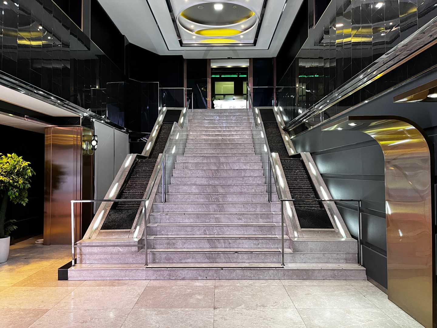 강남 유앤미 셔츠룸 01