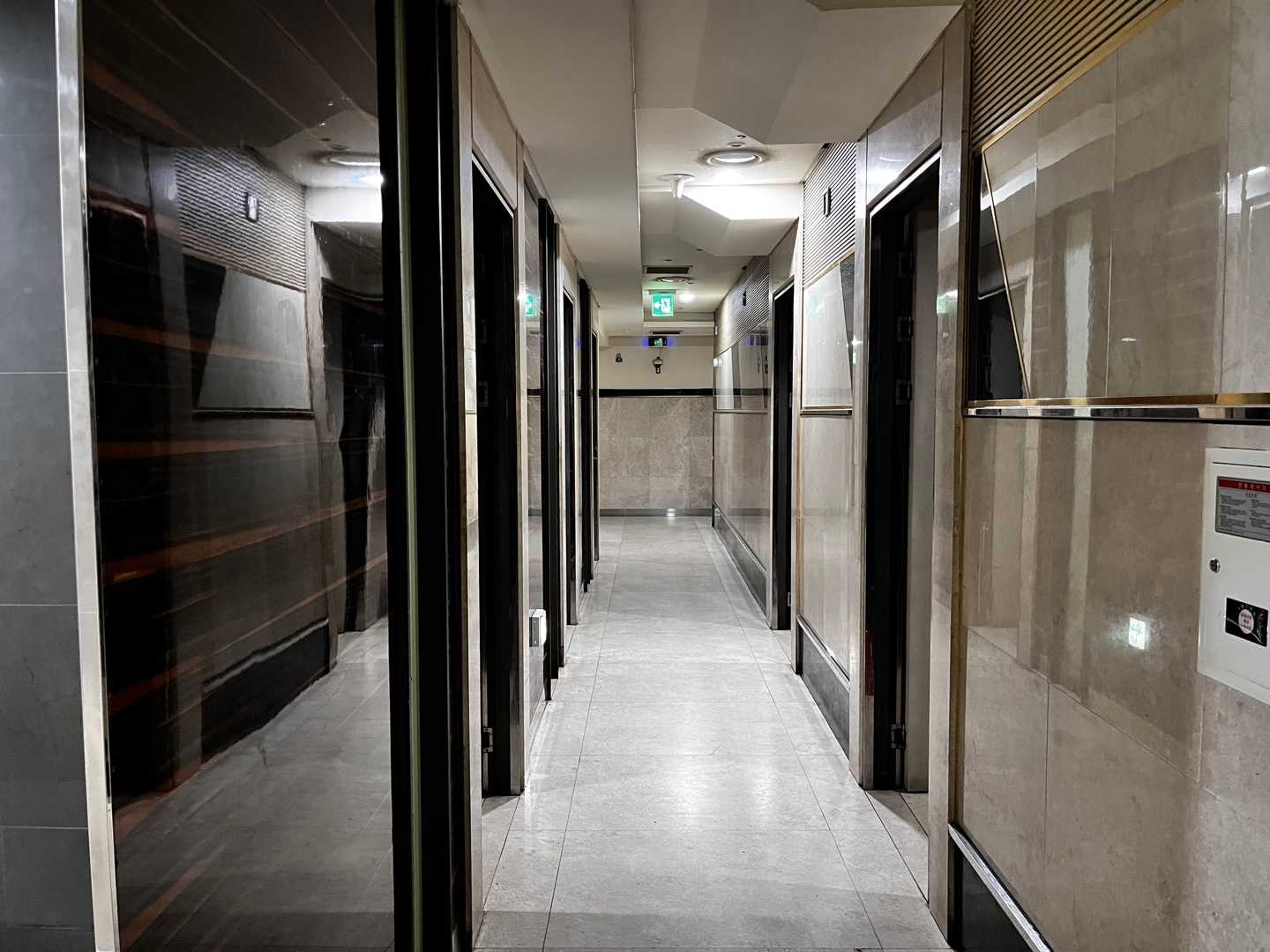 강남 유앤미 셔츠룸 08